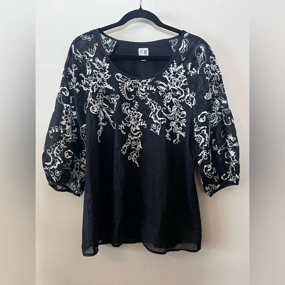 Anthropologie Edme & Esyllte Blouse Embroidery Floral Black Puff Sleeve Size 8